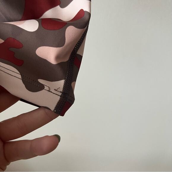 Varley Estrella Leggings in Zion Camo - Picture 6 of 7